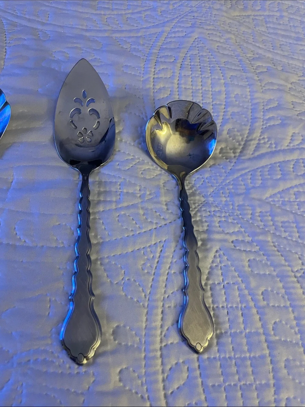 Set of 4 Flatware Serving Set CELLO BY Oneida Community Shell Shaped